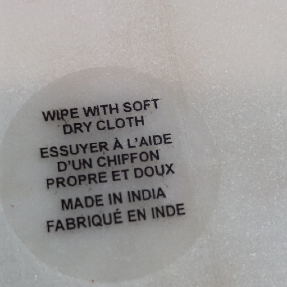 White Marble Cat Cutting Board with Gold Accents - Picture 5 of 5